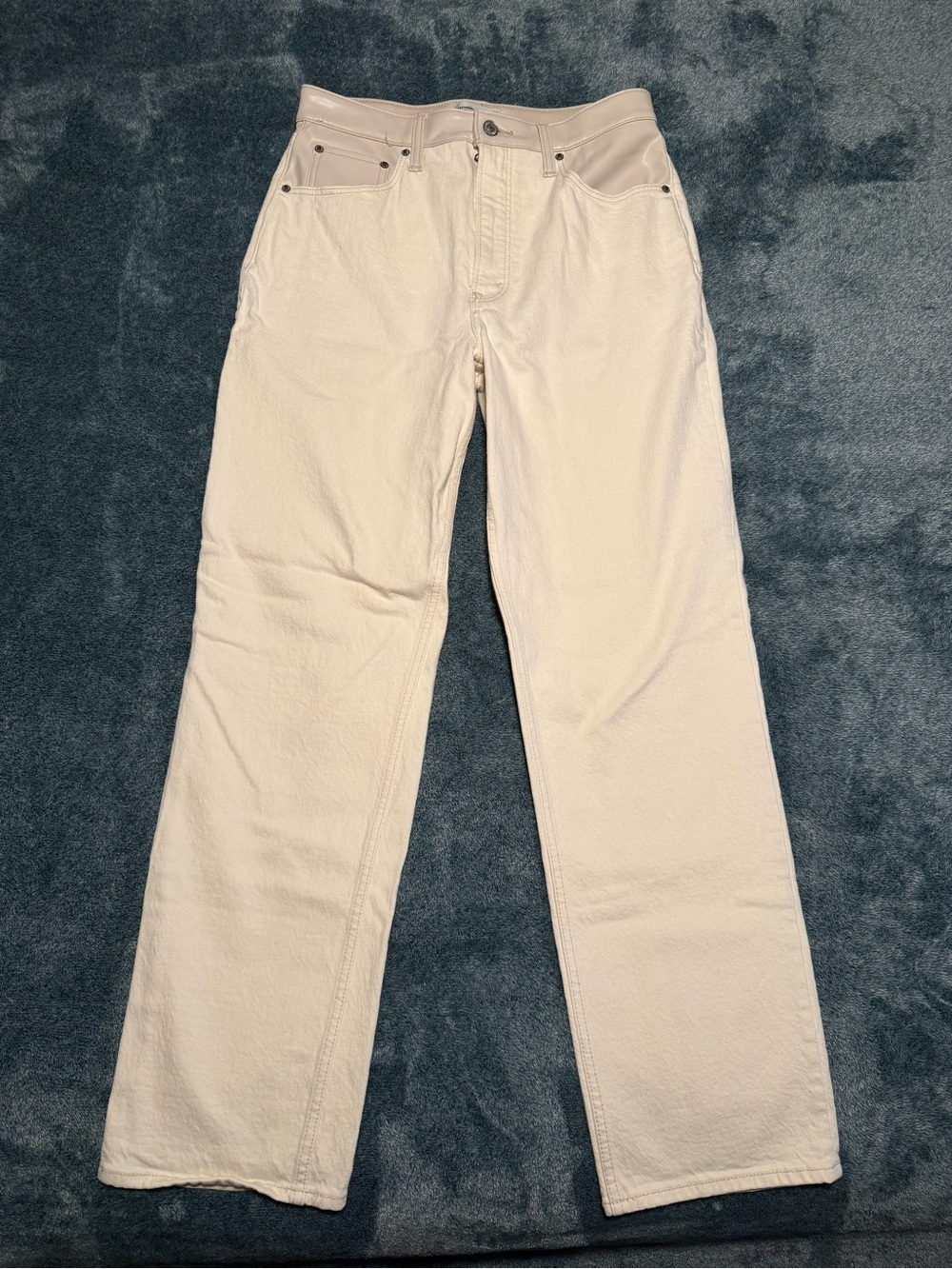 Abercrombie & Fitch The 90's Straight Ultra High Rise Off White Denim Jeans 10